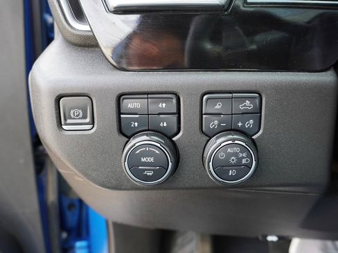 Certified 2022 Chevrolet Silverado 1500 LTZ w/ LTZ Premium Package image 25