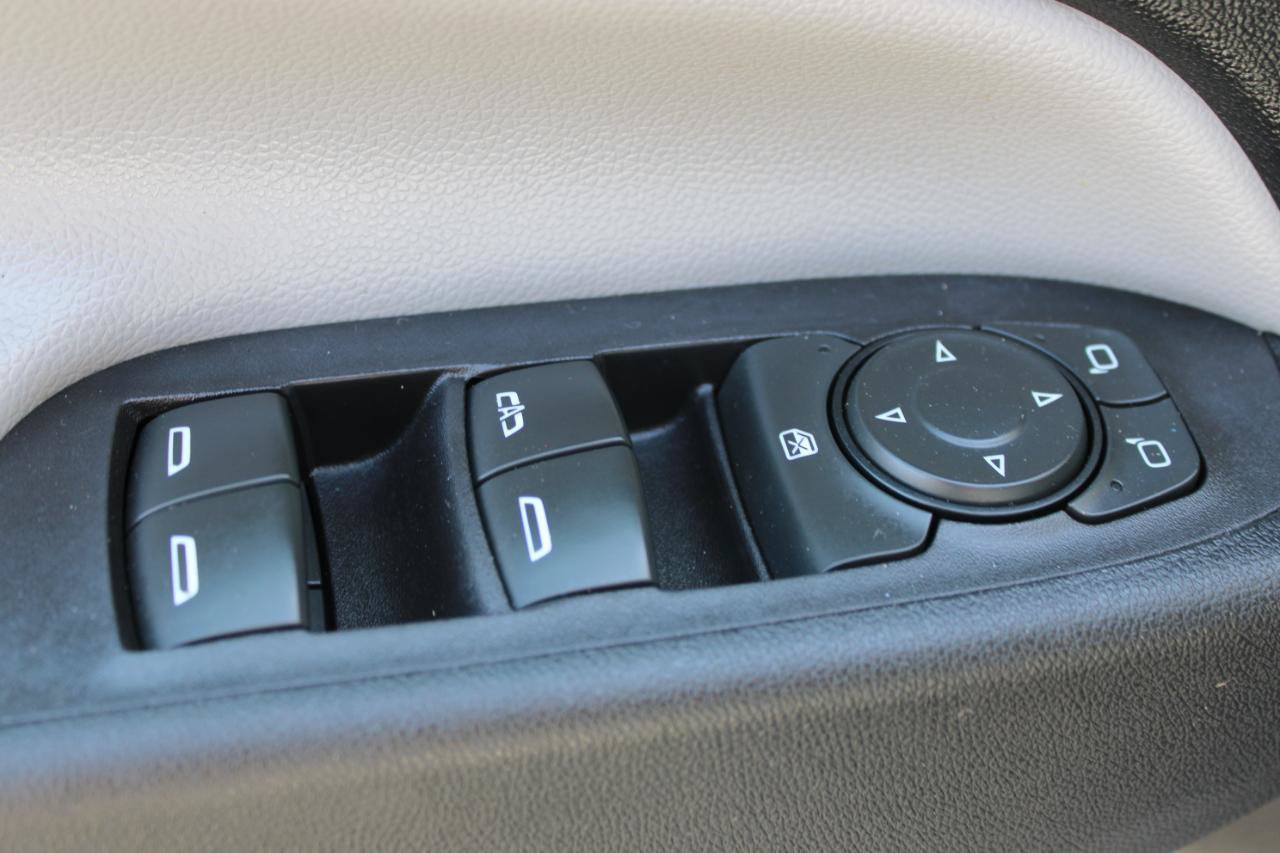 Used 2020 Chevrolet Equinox LT FWD image 16