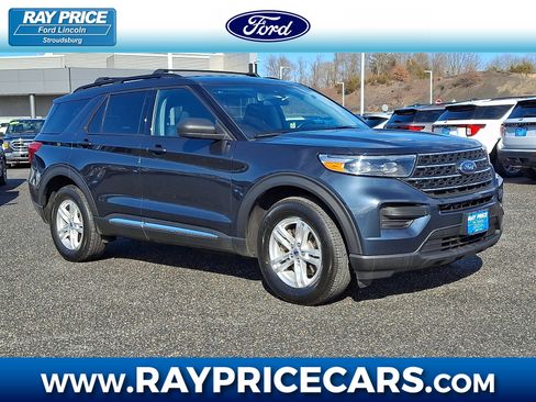 Certified 2023 Ford Explorer XLT image 1