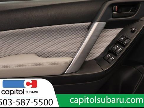 Used 2017 Subaru Forester 2.5i Premium w/ Protection Package #1 AWD/4WD image 10