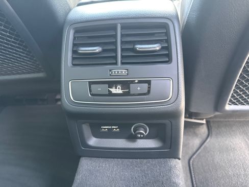 Used 2020 Audi A4 2.0T Premium Plus w/ Premium Plus Package AWD/4WD image 17