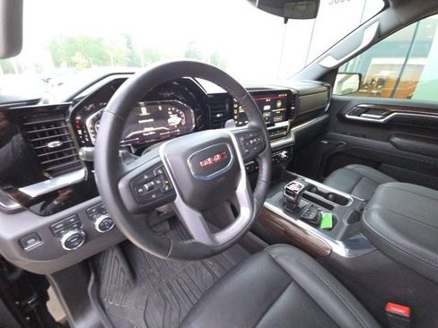 Used 2024 GMC Sierra 1500 Elevation w/ Elevation Premium Package image 15