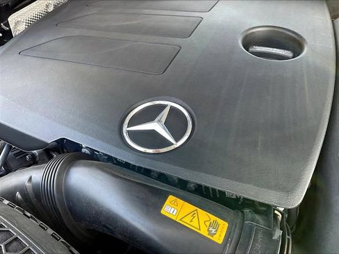 Certified 2022 Mercedes-Benz GLC 300 4MATIC image 32