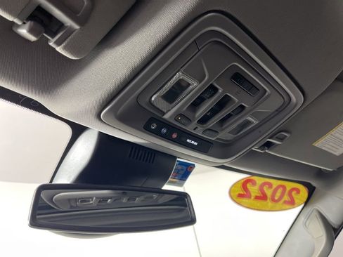 Used 2022 GMC Sierra 1500 SLT w/ SLT Premium Plus Package image 31