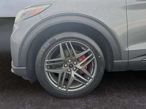 Certified 2025 Ford Explorer ST AWD/4WD image 14