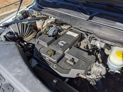 Certified 2022 RAM 2500 Tradesman w/ Chrome Appearance Group image 49