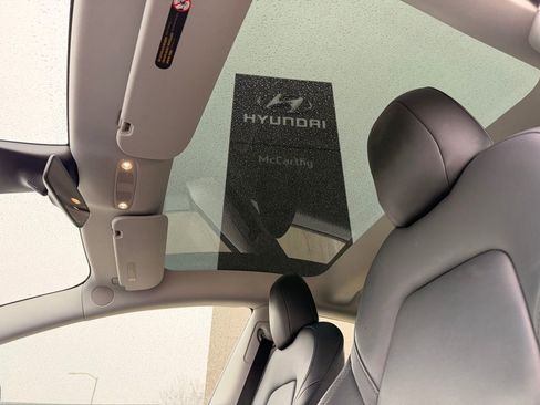 Used 2021 Tesla Model 3 Standard Range Plus image 11