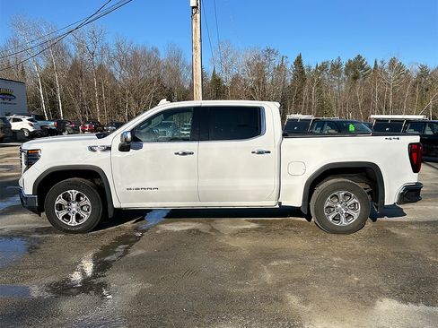 Used 2024 GMC Sierra 1500 SLT AWD/4WD image 6