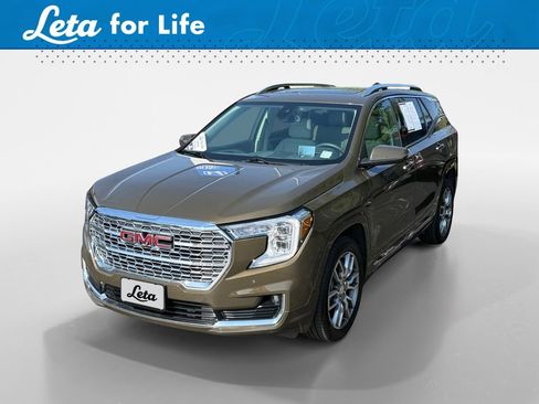 Used 2023 GMC Terrain Denali image 1