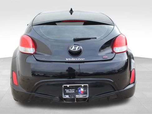 Used 2013 Hyundai Veloster RE:MIX Edition image 7