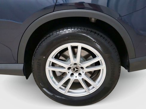 Used 2023 Mercedes-Benz GLC 300 4MATIC image 9