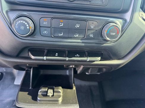 Used 2019 Chevrolet Silverado 2500 W/T AWD/4WD image 38