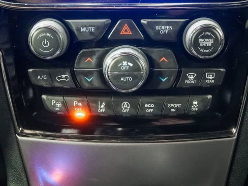 Used 2020 Jeep Grand Cherokee Limited X image 32