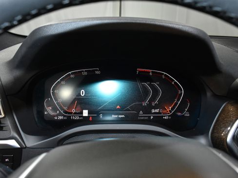 Used 2024 BMW X3 sDrive30i w/ Premium Package w/ZPA image 16