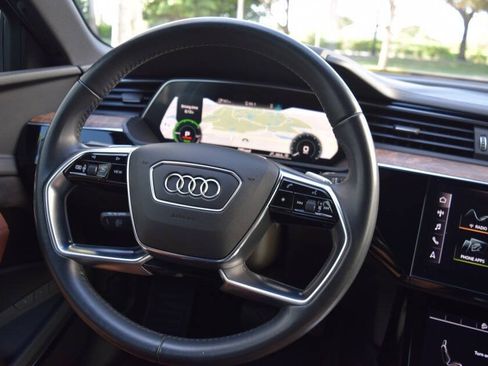 Used 2019 Audi e-tron Prestige w/ Prestige Package AWD/4WD image 65