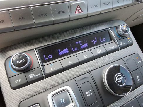Used 2021 Hyundai Palisade SEL FWD image 34