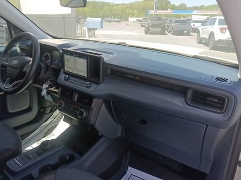 Certified 2024 Ford Maverick Tremor w/ Tremor Off-Road Package AWD/4WD image 32