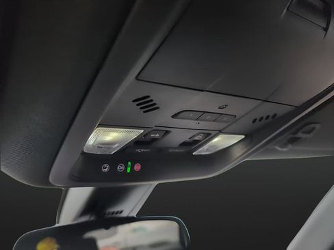 Used 2025 Chevrolet Blazer RS w/ Enhanced Convenience Package image 9