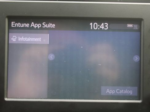 Used 2019 Toyota RAV4 XLE FWD image 44