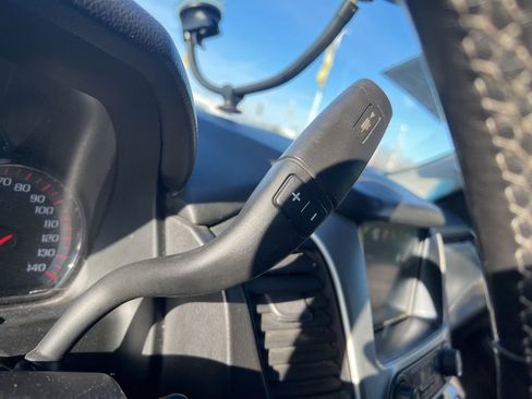 Used 2016 GMC Yukon SLE w/ HD Trailering Package image 12