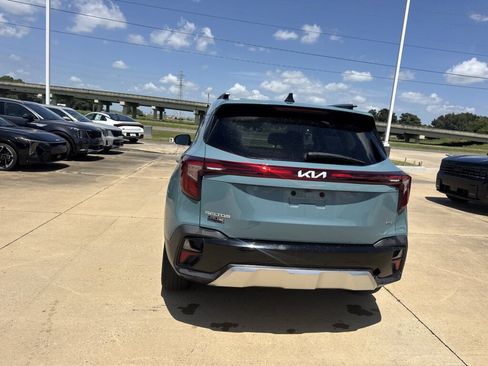 Certified 2024 Kia Seltos EX AWD/4WD image 14