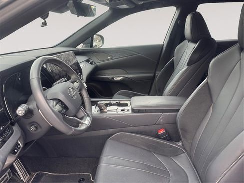 Used 2024 Lexus RX 500h F Sport image 8
