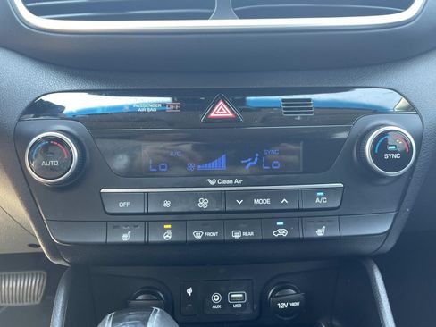 Used 2019 Hyundai Tucson Limited FWD image 27