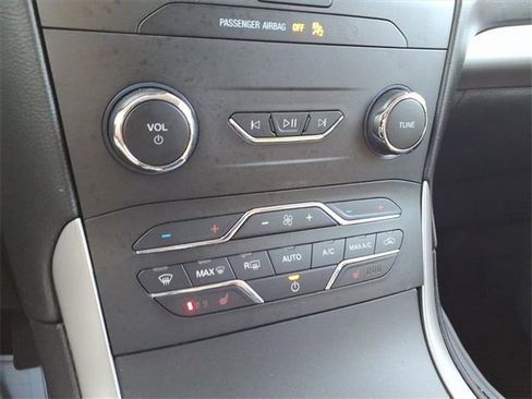 Certified 2020 Ford Edge SEL image 20