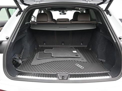 New 2025 Audi Q5 Premium Plus image 12