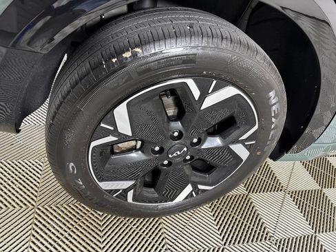 Used 2024 Kia Niro Wave w/ Wave Preserve Package FWD image 29
