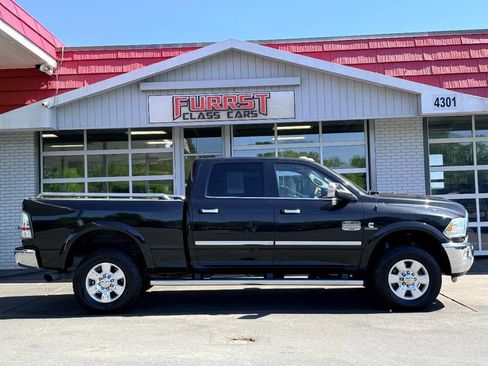 Used 2018 RAM 2500 Longhorn w/ Off Road Package image 3