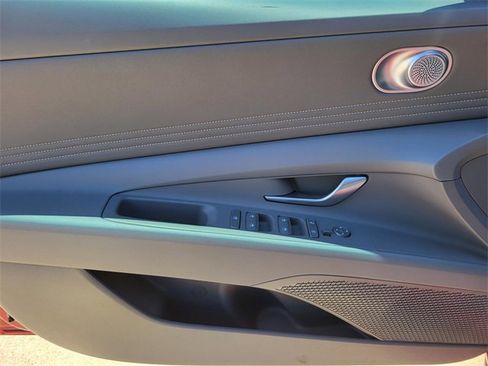 New 2025 Hyundai Elantra Sport image 12