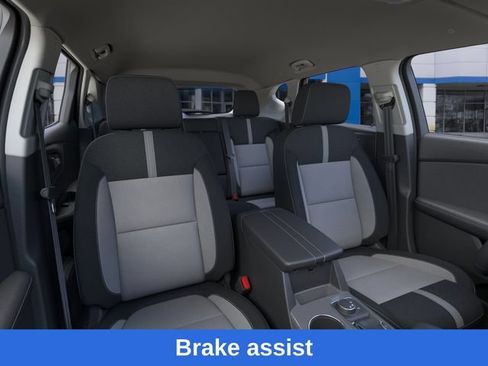 New 2026 Chevrolet Blazer LT w/ Convenience Package FWD image 17