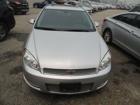 Used 2014 Chevrolet Impala LT w/ LT Sunroof Package FWD image 2