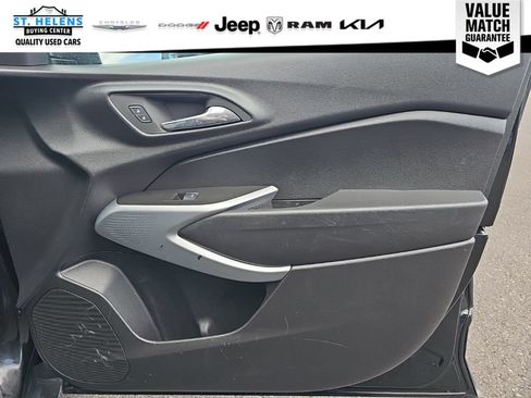 Used 2024 Chevrolet Trax LS FWD image 21