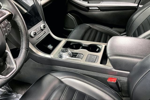 Used 2024 Ford Edge SEL AWD/4WD image 17