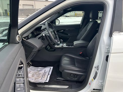 Used 2023 Land Rover Range Rover Evoque R-Dynamic S image 9