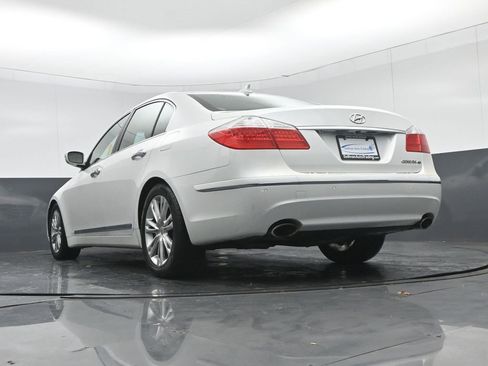Used 2011 Hyundai Genesis 4.6 image 55