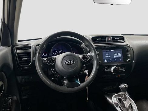 Used 2019 Kia Soul w/ Convenience Package FWD image 12