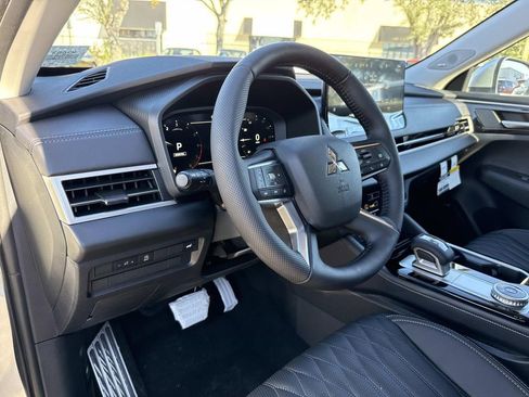New 2026 Mitsubishi Outlander SEL FWD image 22