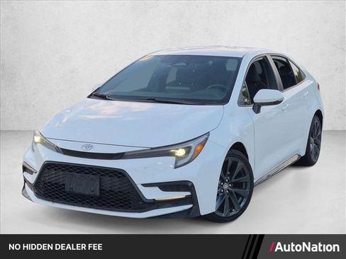 Used 2024 Toyota Corolla SE FWD image 1