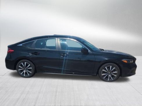Used 2024 Honda Civic EX-L image 3