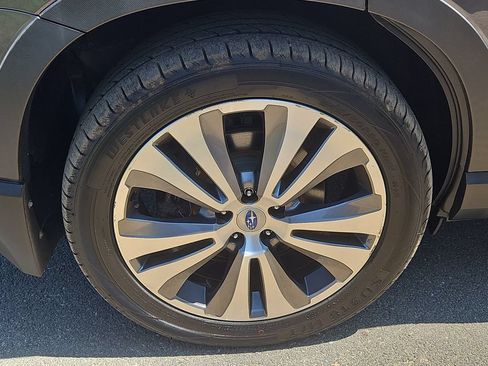 Used 2019 Subaru Ascent Touring AWD/4WD image 9