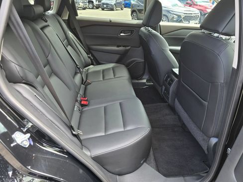 Used 2023 Nissan Rogue SL w/ SL Premium Package AWD/4WD image 16