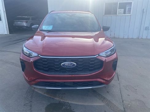 Used 2024 Ford Escape ST-Line w/ Tech Pack #1 AWD/4WD image 2