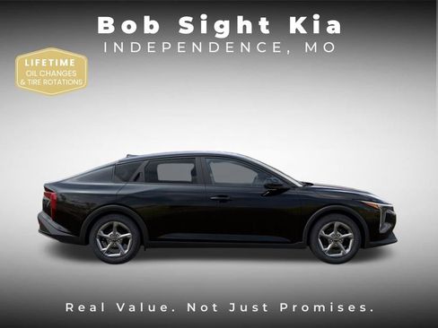 New 2026 Kia K4 LXS image 7