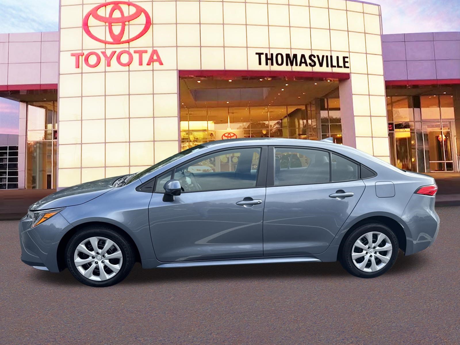 Used 2025 Toyota Corolla LE FWD image 8