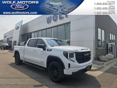 Used 2022 GMC Sierra 1500 Elevation w/ Preferred Package