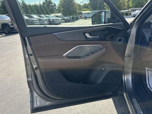Used 2024 Acura MDX SH-AWD w/ Advance Package image 23