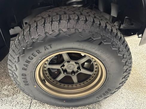 Used 2018 Ford F150 Raptor w/ Equipment Group 802A Luxury AWD/4WD image 29